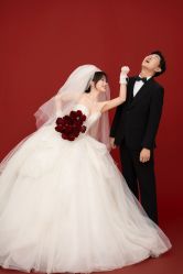 -雪中彩影婚纱摄影·微光艺术中心