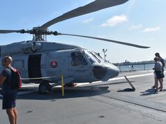 -中途岛号航空母舰博物馆