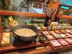 -银米·云南传统过桥米线(双廊黑金冠店)