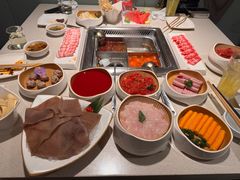 -海底捞火锅鲜切牛肉主题店(长寿路店)