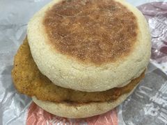 -麦当劳(乳山路店)