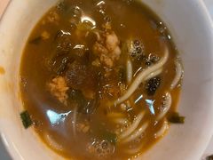 -香巴拉云南餐厅(华莱坞店)