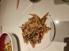 -嗨辣小聚·盘锦河蟹·海鲜烧烤龙虾(盘锦十年好店)