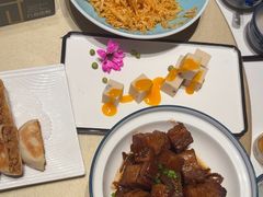 -八府香鸭·啫啫煲(华山路店)