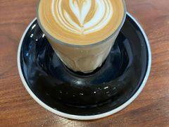 Latte-black rainbow coffee