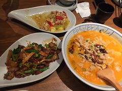 -云海肴·汽锅鸡·云南菜(天山百盛优客店)