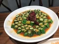 黑椒牛肉拼秋葵-将相和·海鲜蒸饺大连菜