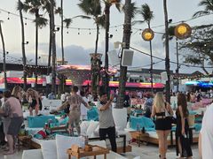 -FINNS Beach Club