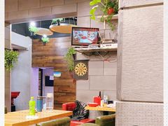 -愉肴麻辣香锅(中山路店)