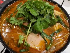 招牌炸酱小锅米线-肥汁米蘭香港米线(长宁来福士店)