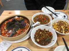 -笨罗卜浏阳菜馆(太平街店)