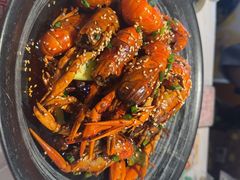 -肥肥虾庄·金牌油焖大虾(汉街SKP店)