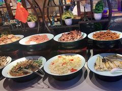 -布罗城堡自助烧烤(鸿通城购物中心店)