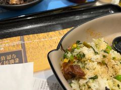 -老娘舅餐厅(黄龙体育中心店)