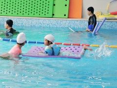-乐悠游亲子游泳俱乐部