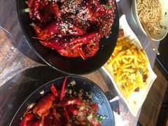 -巴厘龙虾·榜首油焖大虾(音乐学院·沿江酒馆店)
