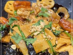 -醉人椒麻辣香锅(王府井喜悦店)
