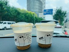草莓嘚 Dirty-卖呆儿咖啡(望京店)