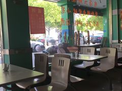 -绿杨馄饨店(康佳花园店)