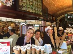 -Gelateria Dondoli