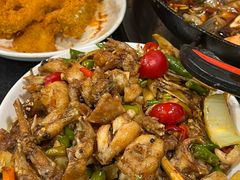 -鸿顺老铁锅美蛙鱼府(解放碑店)