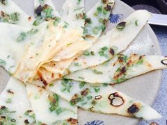 -茅草房·河畔园林火锅