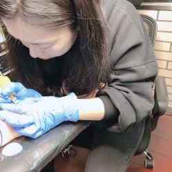 -明星刺青·洗纹身