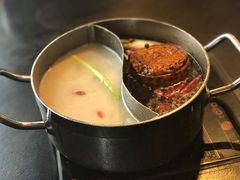 -小天鹅火锅·一线江景洪鼎旗舰店(洪崖洞店)