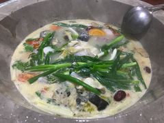 -姚记抚仙湖石锅鱼庄