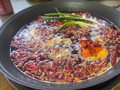 -黄潇洒老火锅(九眼桥宏济巷店)