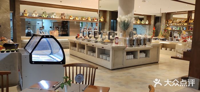 明月东一酒店·菲斯特自助餐厅图片