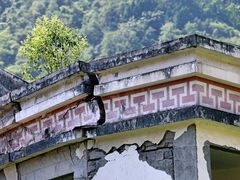 -四川汶川特大地震漩口中学遗址