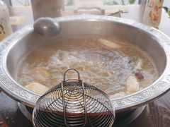 -乡土黄·鲜牛肉火锅·小龙虾(兴业街店)