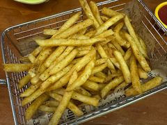 -BHC炸鸡(明洞总店)