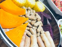 -香山湖家家宴(中山陵店)