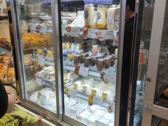 面包甜点陈列柜-DEMO黛慕蛋糕(中泰店)