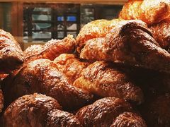 焦糖牛角包-PAPER STONE BAKERY(天环店)