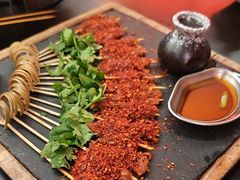 -何师烧烤Pro ·小龙虾·江湖川菜·精酿啤酒(太古里店)