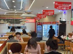 -嘎琉鲜切牛肉自助火锅