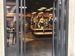 -NIKE武汉品牌体验店