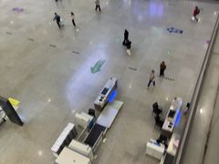-麦当劳(上海虹桥站30B检票口楼上)