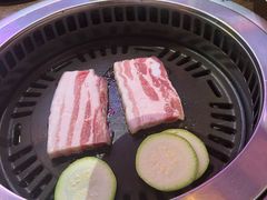 -香猪坊韩国烤肉专属门店(魏公村店)