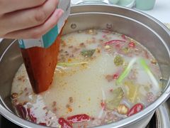 红汤锅-屋头串串(新街里店)