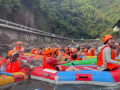 -安吉龙王山峡谷漂流