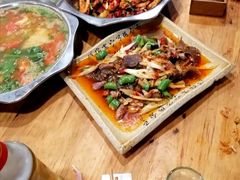 -自贡扛霸子鲜锅兔(江语城店)