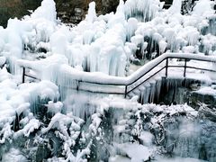 -大平台龙居瀑布旅游区