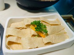 -左庭右院鲜牛肉火锅(浦江欢乐颂店)