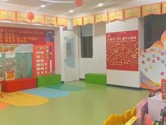 -童程童美·信息学竞赛·乐高机器人编程(长宁来福士校区)