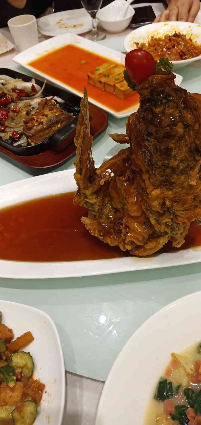 老牌坊鲁菜名店(欧亚大观乐活城店)-"这次带着全家人去的,赶上半价