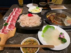 -佬土鹅肠火锅(解放路店)